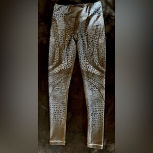 INKnBURN Alli tights